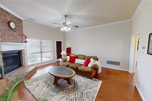 425 Country Manor Ln, Royse City, TX 75189 - Photo 6