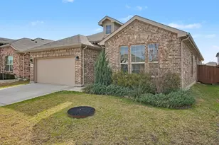 804 Greenford Mnr, Fort Worth, TX 76247 - Photo 2