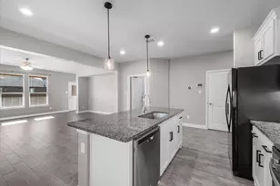 804 Greenford Mnr, Fort Worth, TX 76247 - Photo 10