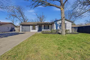 1915 Nevada St, Denton, TX 76209 - Photo 2