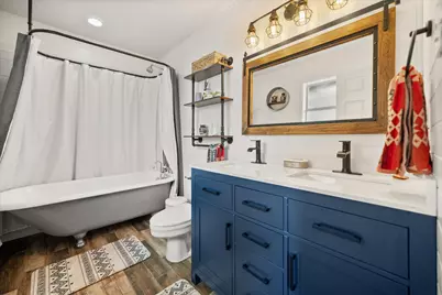 1314 Hyde Park Boulevard, Cleburne, TX 76033 - Photo 16