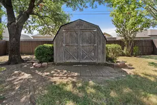 1314 Hyde Park Blvd, Cleburne, TX 76033 - Photo 26