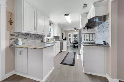 214 Twin Lakes Drive, Waxahachie, TX 75165 - Photo 8