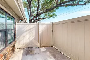 2240 Tarpley Rd, Carrollton, TX 75006 - Photo 16