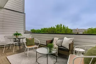 381 E Greenbriar Ln, Dallas, TX 75203 - Photo 18