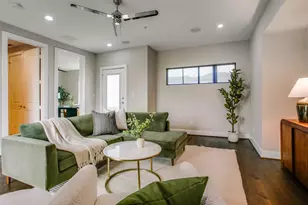 381 E Greenbriar Ln, Dallas, TX 75203 - Photo 14