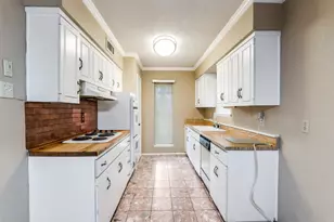 7717 El Padre Ln, Dallas, TX 75248 - Photo 10