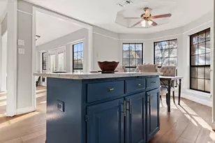 1008 Oak Valley Rd, Burleson, TX 76028 - Photo 8