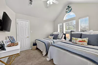 100 Mohawk Cove, Lake Kiowa, TX 76240 - Photo 24