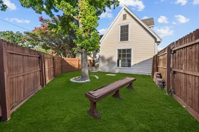 2626 Madera Street, Dallas, TX 75206 - Photo 20