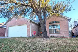 3404 Austin St, Gainesville, TX 76240 - Photo 2