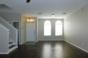 2041 Apple Dr, Little Elm, TX 75068 - Photo 4