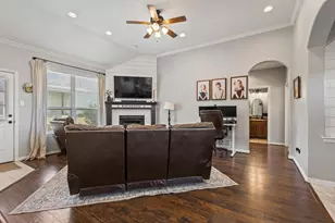 100 Bois D' Arc Cir, Trenton, TX 75490 - Photo 8