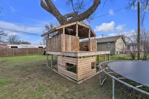 912 Hanover St, Weatherford, TX 76086 - Photo 36