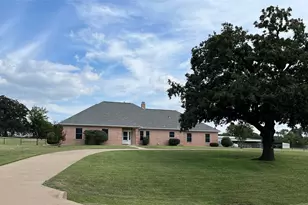 4763 Red Oak Cir, Aubrey, TX 76227 - Photo 1