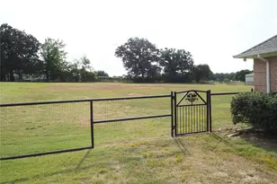 4763 Red Oak Cir, Aubrey, TX 76227 - Photo 10