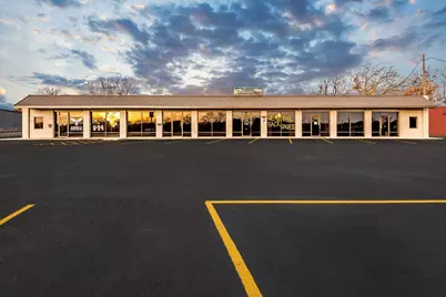 1725 S Austin Avenue, Denison, TX 75020 - Photo 1