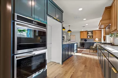 10505 Silverock Drive, Dallas, TX 75218 - Photo 16