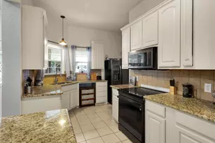 3401 Muleshoe Ln, Fort Worth, TX 76179 - Photo 12