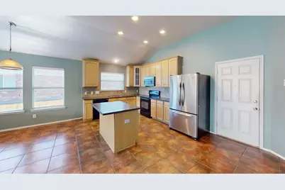 3251 Torio, Grand Prairie, TX 75054 - Photo 4