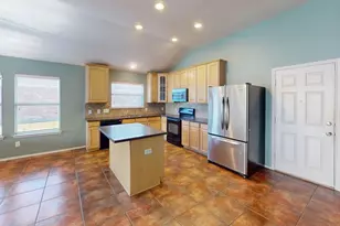 3251 Torio, Grand Prairie, TX 75054 - Photo 4