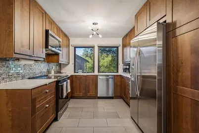 6124 Summer Creek Circle, Dallas, TX 75231 - Photo 20