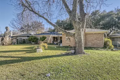 707 Cozby Street N, Benbrook, TX 76126 - Photo 24