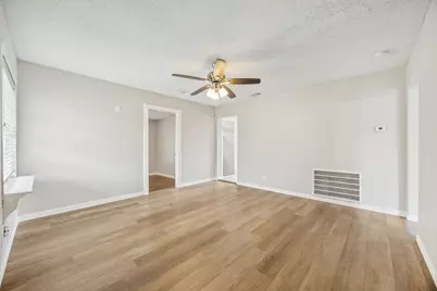 2822 Fir Park, Richland Hills, TX 76118 - Photo 6