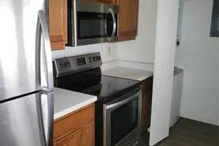 1741 Crest Grove Dr, Arlington, TX 76012 - Photo 8