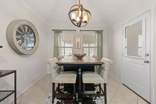 425 Peach Ln, Burleson, TX 76028 - Photo 10