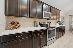 425 Peach Ln, Burleson, TX 76028 - Photo 12