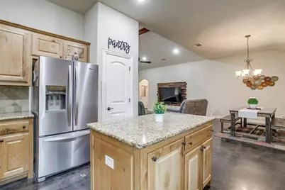 505 N Avenue E, Springtown, TX 76082 - Photo 14