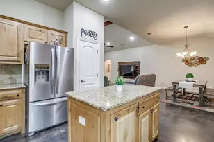 505 N Ave E, Springtown, TX 76082 - Photo 14