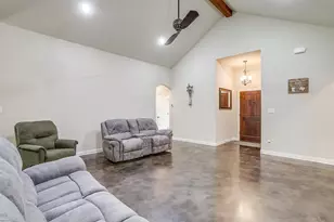 505 N Ave E, Springtown, TX 76082 - Photo 10