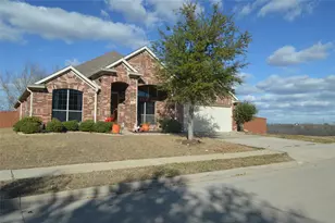 3965 Hunter Peak Rd, Fort Worth, TX 76262 - Photo 2
