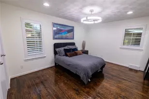 10872 Caprock Cir, Dallas, TX 75218 - Photo 18