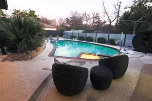 10872 Caprock Cir, Dallas, TX 75218 - Photo 24