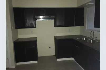 534 W Kearney Street, Mesquite, TX 75149 - Photo 10