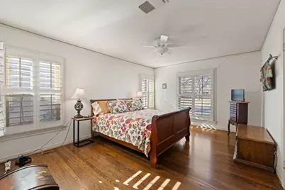 2737 Ryan Place Drive, Fort Worth, TX 76110 - Photo 16