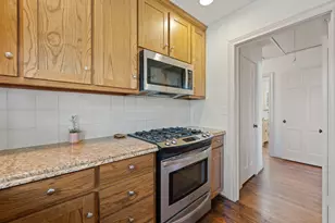 2737 Ryan Pl Dr, Fort Worth, TX 76110 - Photo 12