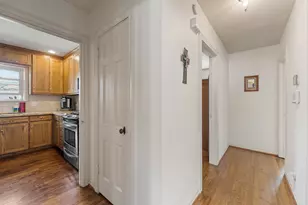 2737 Ryan Pl Dr, Fort Worth, TX 76110 - Photo 14