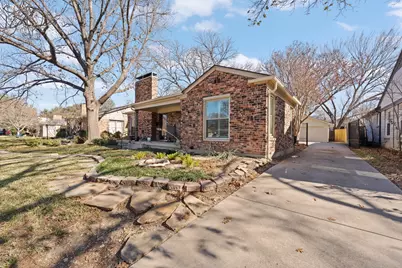 2737 Ryan Place Drive, Fort Worth, TX 76110 - Photo 4