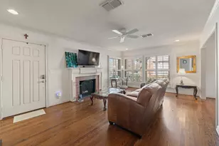 2737 Ryan Pl Dr, Fort Worth, TX 76110 - Photo 6