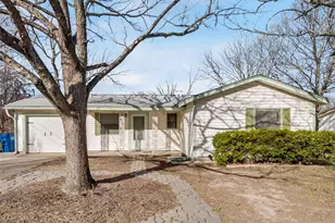 336 Shoreline Dr, Azle, TX 76020 - Photo 4