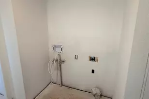 605 Hinton St, Grand Prairie, TX 75050 - Photo 8