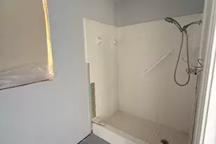 605 Hinton St, Grand Prairie, TX 75050 - Photo 10