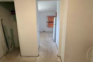 605 Hinton St, Grand Prairie, TX 75050 - Photo 8