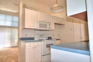 6503 Ridgecrest Rd, Dallas, TX 75231 - Photo 4