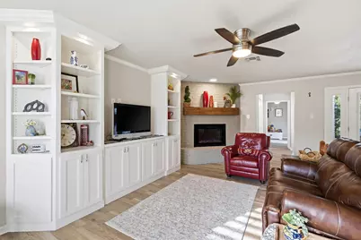 3217 Brannon Drive, Waco, TX 76710 - Photo 2