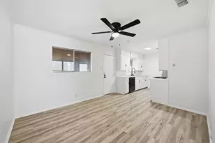 105 N Wood Ave, Denison, TX 75020 - Photo 6